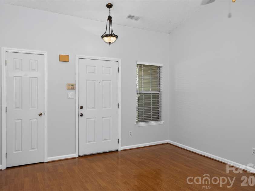11108 White Stag Drive, Charlotte, NC 28269.  MLS# CAR4428946, YatesRealty ID 53659. 