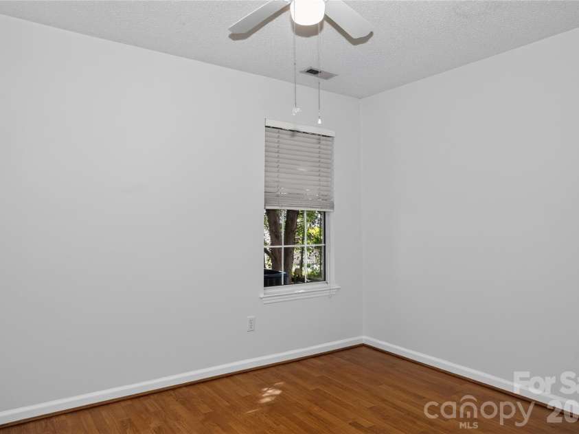 11108 White Stag Drive, Charlotte, NC 28269.  MLS# CAR4428946, YatesRealty ID 53659. 