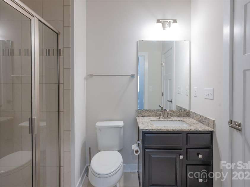 10036 Paper Birch Drive, Charlotte, NC 28215.  MLS# CAR4221411, YatesRealty ID 5366. 
