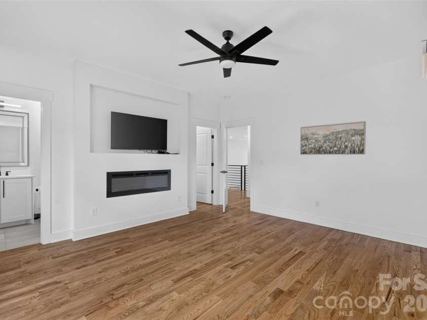 937 Fern Hill Road, Mooresville, NC 28117.  MLS# CAR4428561, YatesRealty ID 53664. 