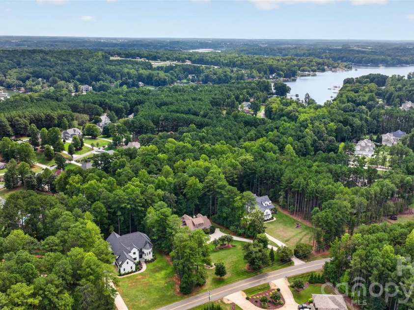 937 Fern Hill Road, Mooresville, NC 28117.  MLS# CAR4428561, YatesRealty ID 53664. 