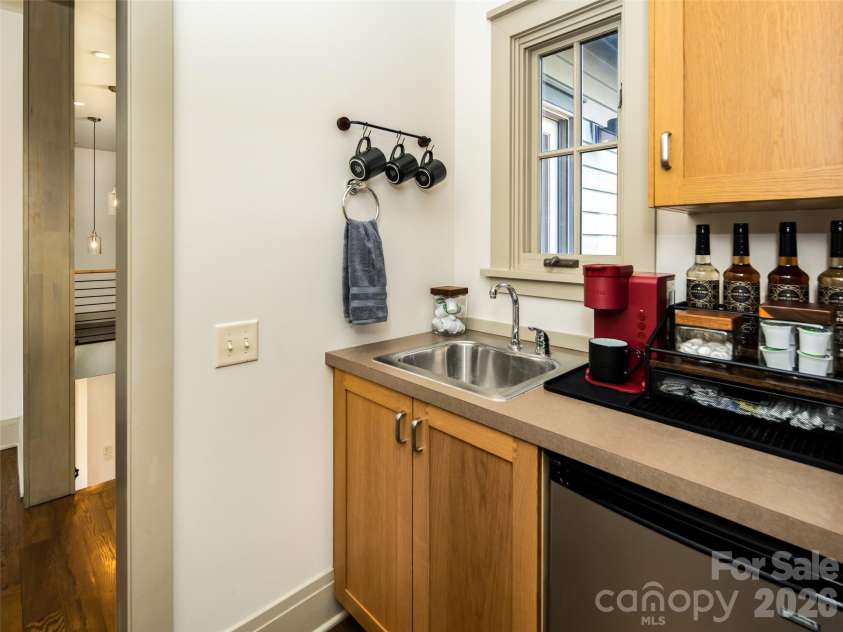 1002 Coves Pheasant Court, Biltmore Lake, NC 28715.  MLS# CAR4351772, YatesRealty ID 5367. 