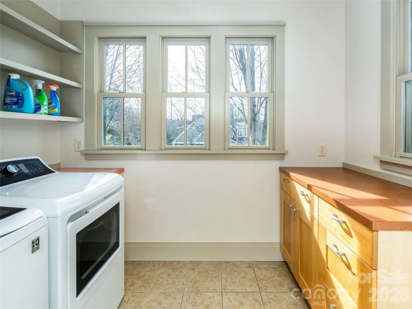 1002 Coves Pheasant Court, Biltmore Lake, NC 28715.  MLS# CAR4351772, YatesRealty ID 5367. 