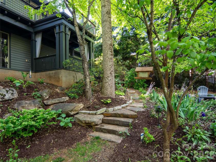 1002 Coves Pheasant Court, Biltmore Lake, NC 28715.  MLS# CAR4351772, YatesRealty ID 5367. 