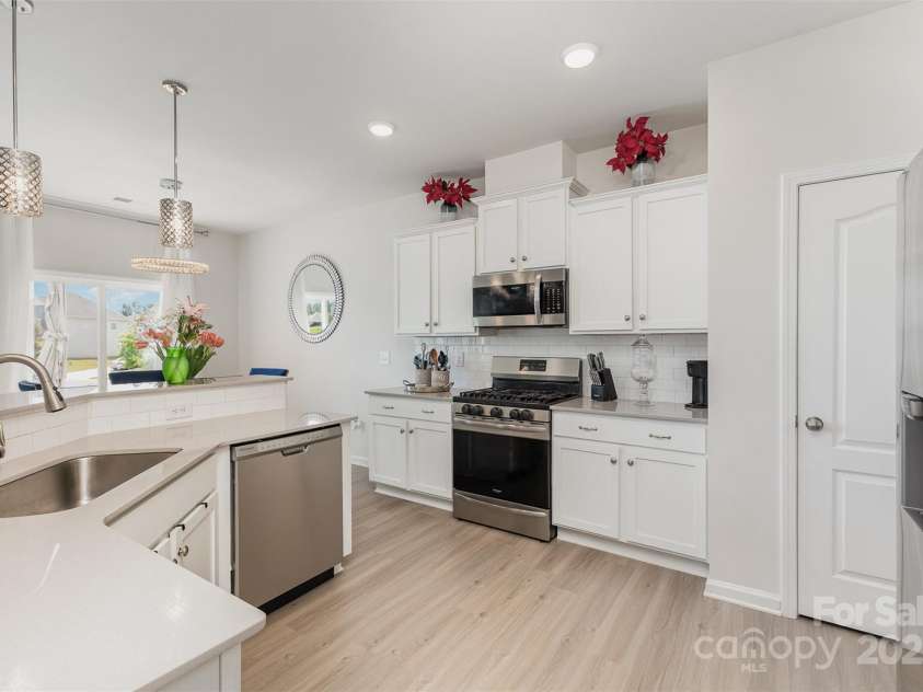 205 Falls Cove Drive, Troutman, NC 28166.  MLS# CAR4270095, YatesRealty ID 5367. 