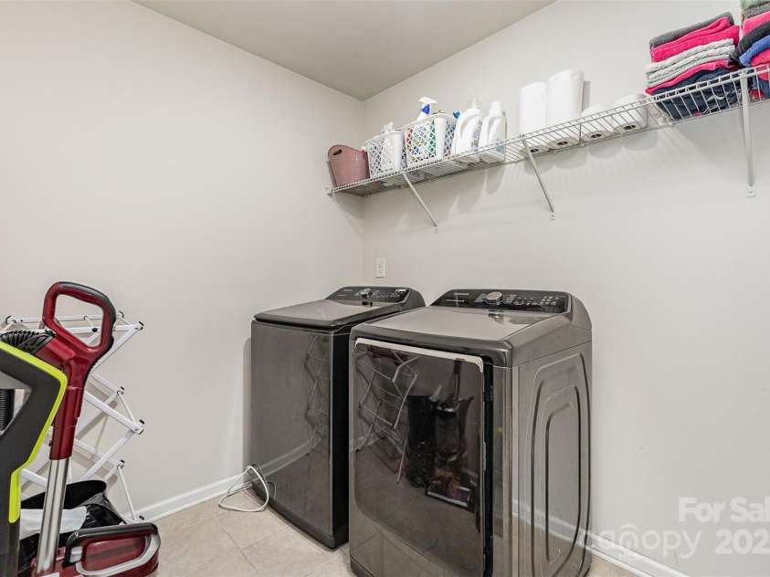 205 Falls Cove Drive, Troutman, NC 28166.  MLS# CAR4270095, YatesRealty ID 5367. 