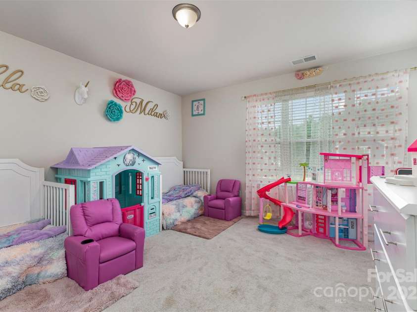 205 Falls Cove Drive, Troutman, NC 28166.  MLS# CAR4270095, YatesRealty ID 5367. 