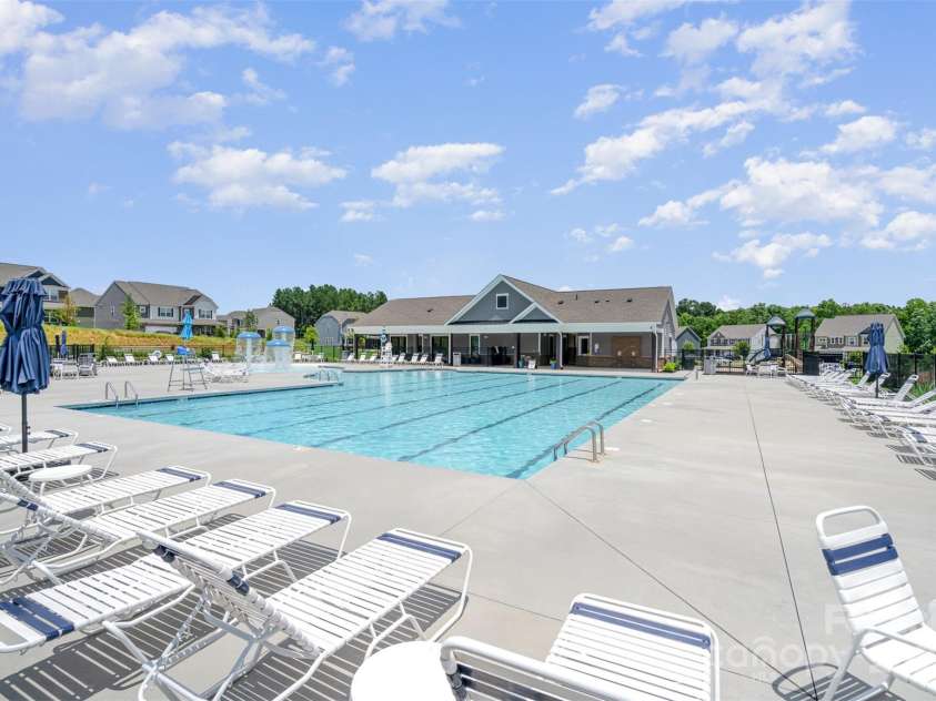 205 Falls Cove Drive, Troutman, NC 28166.  MLS# CAR4270095, YatesRealty ID 5367. 