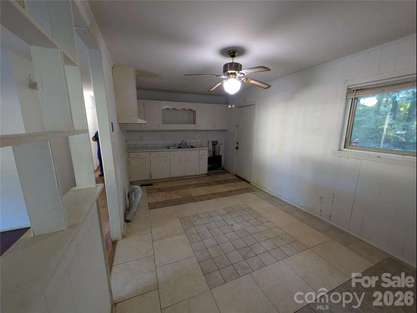 9226 Feldbank Drive, Charlotte, NC 28216.  MLS# CAR4427643, YatesRealty ID 53670. 