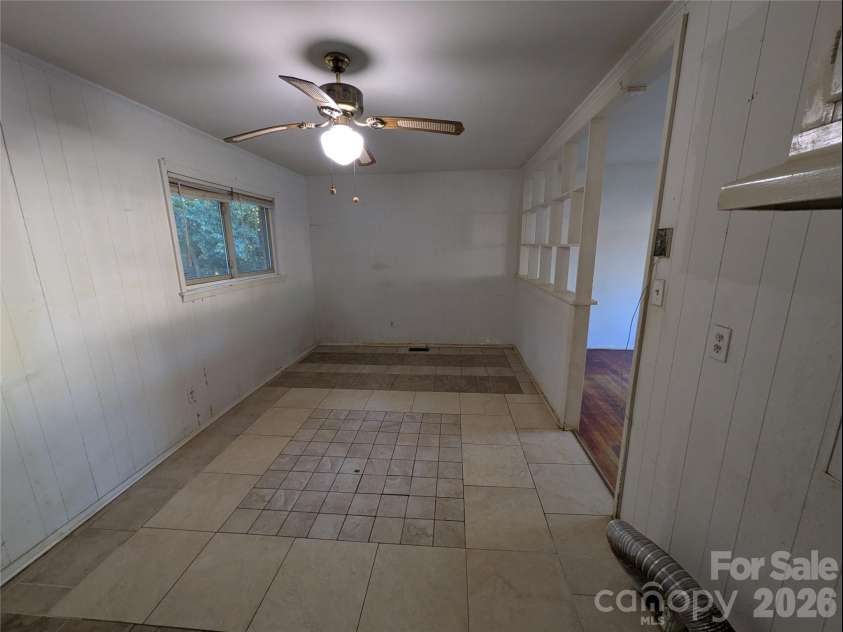 9226 Feldbank Drive, Charlotte, NC 28216.  MLS# CAR4427643, YatesRealty ID 53670. 