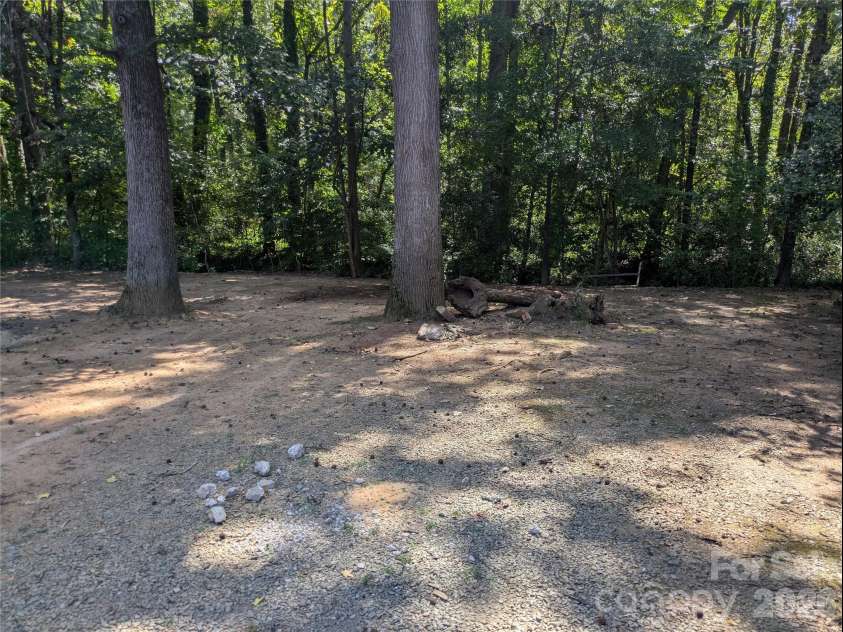 9226 Feldbank Drive, Charlotte, NC 28216.  MLS# CAR4427643, YatesRealty ID 53670. 
