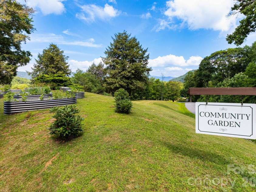 30 Finlaystone Trace, Waynesville, NC 28786.  MLS# CAR4425626, YatesRealty ID 53671. Community garden.