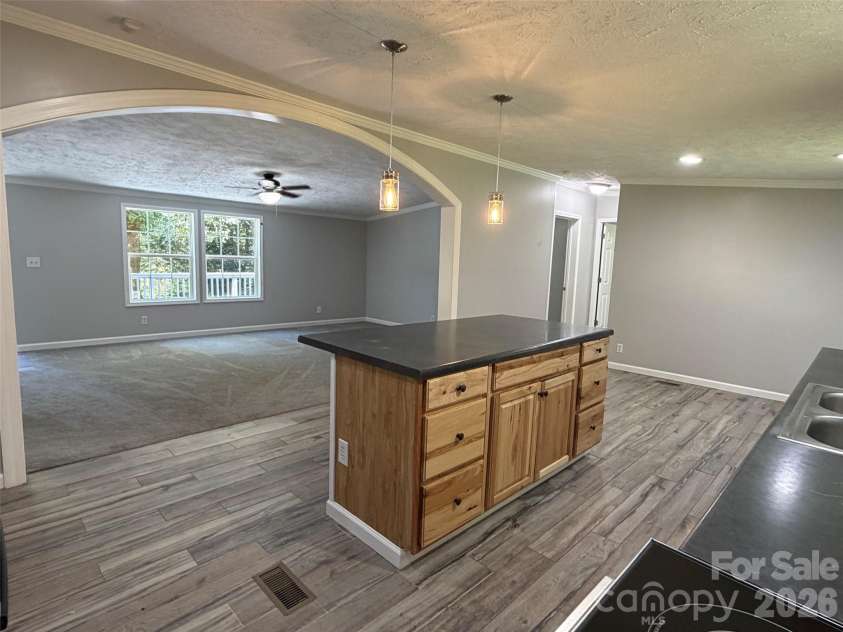 1034 Hidden View Loop, Marion, NC 28752.  MLS# CAR4429503, YatesRealty ID 53677. 