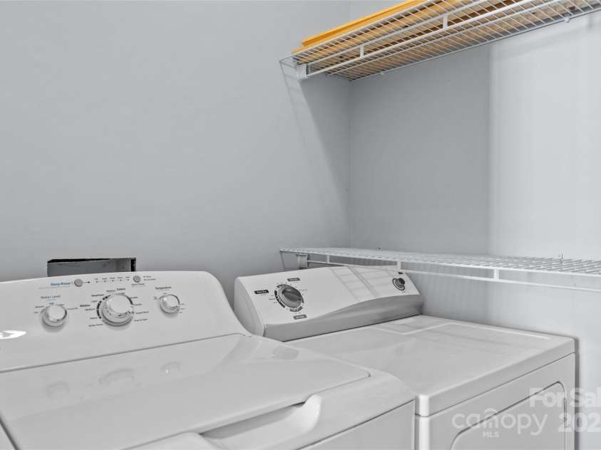701 Torrence Street, Charlotte, NC 28204.  MLS# CAR4225479, YatesRealty ID 5368. Laundry Room