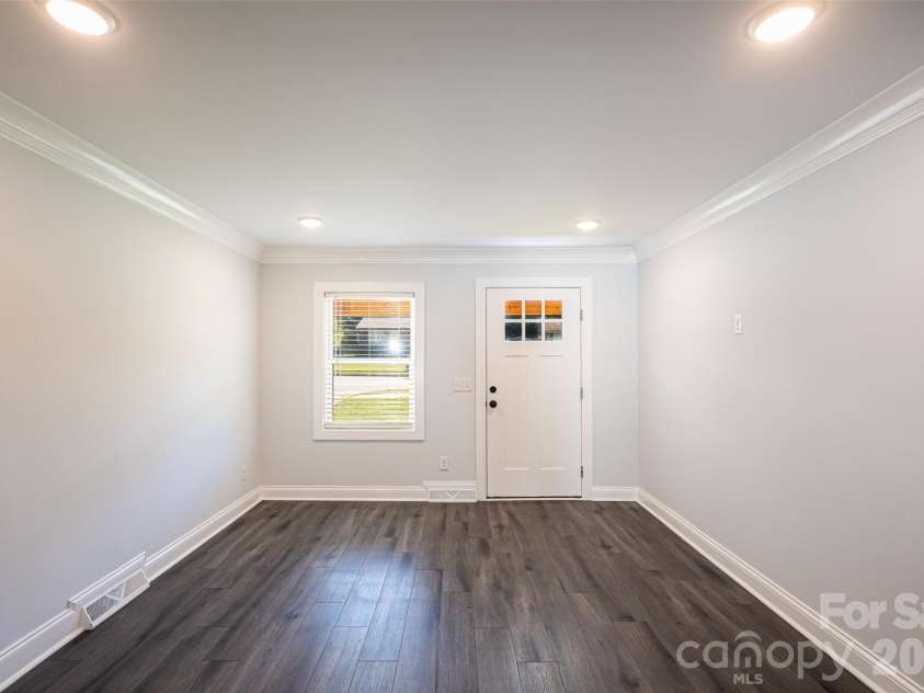 2520 Alleghany Street, Charlotte, NC 28208.  MLS# CAR4429140, YatesRealty ID 53686. 