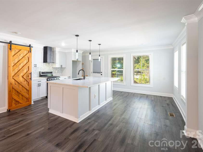2520 Alleghany Street, Charlotte, NC 28208.  MLS# CAR4429140, YatesRealty ID 53686. 