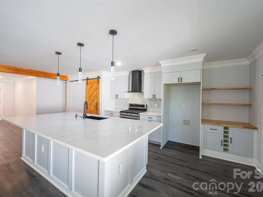 2520 Alleghany Street, Charlotte, NC 28208.  MLS# CAR4429140, YatesRealty ID 53686. 