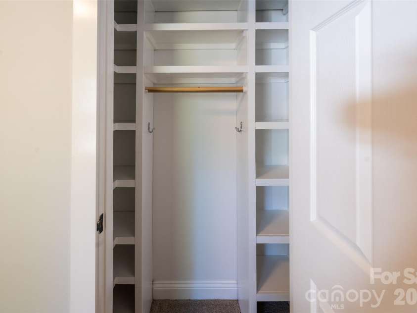 2520 Alleghany Street, Charlotte, NC 28208.  MLS# CAR4429140, YatesRealty ID 53686. 