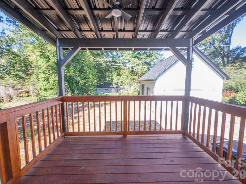 2520 Alleghany Street, Charlotte, NC 28208.  MLS# CAR4429140, YatesRealty ID 53686. 