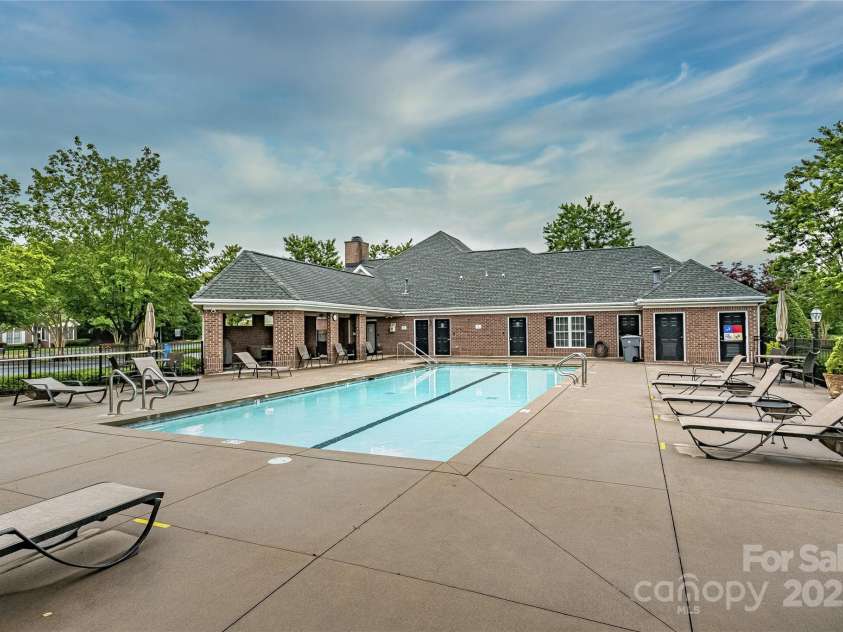 11406 Olde Turnbury Court, Charlotte, NC 28277.  MLS# CAR4233679, YatesRealty ID 5369. Community Pool and Clubhouse with Library, Gym, Conference Room and Community Room.