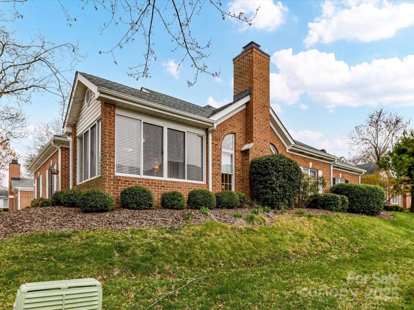 11406 Olde Turnbury Court, Charlotte, NC 28277.  MLS# CAR4233679, YatesRealty ID 5369. Enjoy your next community and home in 