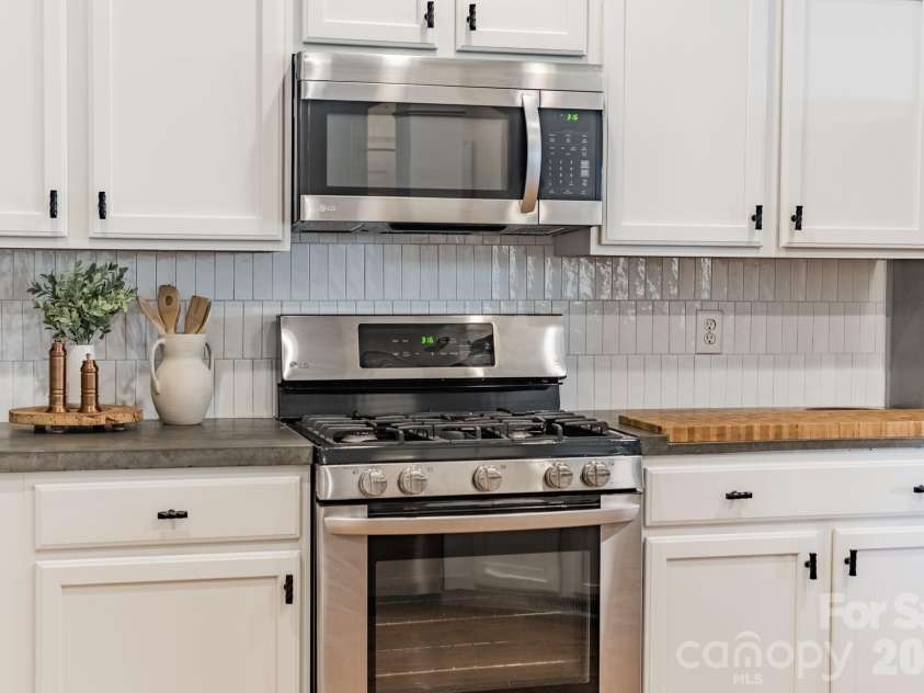 3264 Richards Crossing, Fort Mill, SC 29708.  MLS# CAR4358795, YatesRealty ID 5369. 