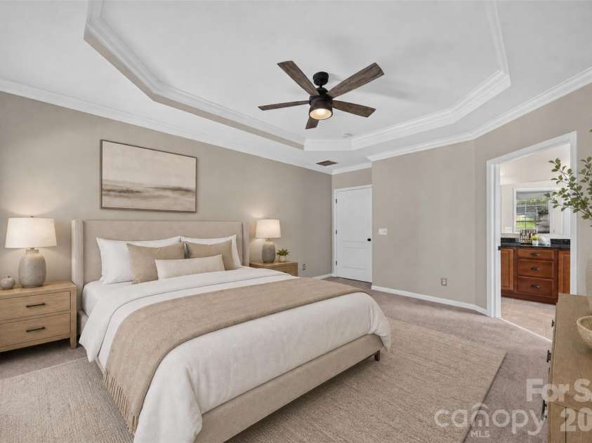 12910 Hunting Birds Lane, Charlotte, NC 28278.  MLS# CAR4427177, YatesRealty ID 53694. Primary Bedroom - virtually staged