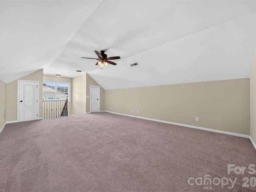 12910 Hunting Birds Lane, Charlotte, NC 28278.  MLS# CAR4427177, YatesRealty ID 53694. Second Floor Loft