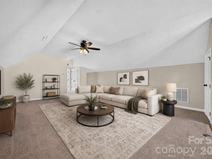 12910 Hunting Birds Lane, Charlotte, NC 28278.  MLS# CAR4427177, YatesRealty ID 53694. Second Floor Loft - virtually staged