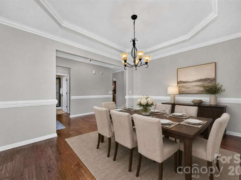 12910 Hunting Birds Lane, Charlotte, NC 28278.  MLS# CAR4427177, YatesRealty ID 53694. Virtually Staged Dining Room