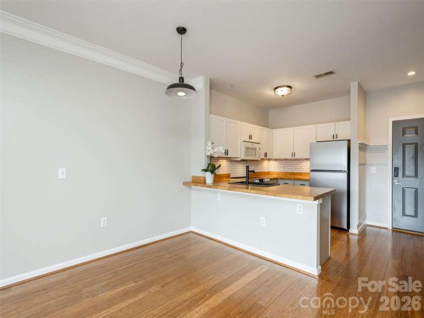 437 Appeldoorn Circle, Asheville, NC 28803.  MLS# CAR4429786, YatesRealty ID 53697. 
