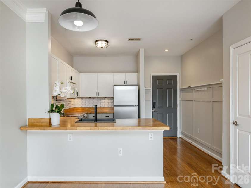 437 Appeldoorn Circle, Asheville, NC 28803.  MLS# CAR4429786, YatesRealty ID 53697. 