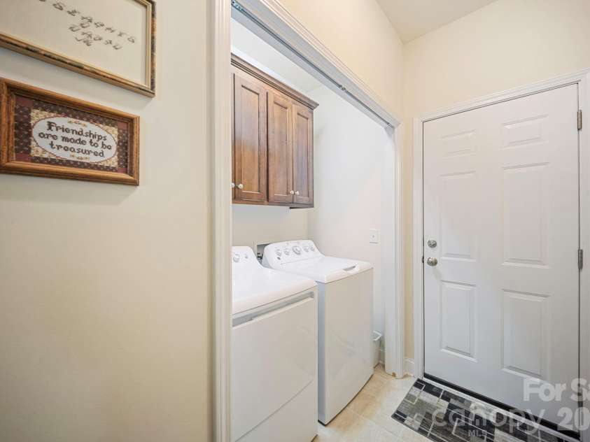 7060 Bovine Lane, Harrisburg, NC 28075.  MLS# CAR4428246, YatesRealty ID 53698. 