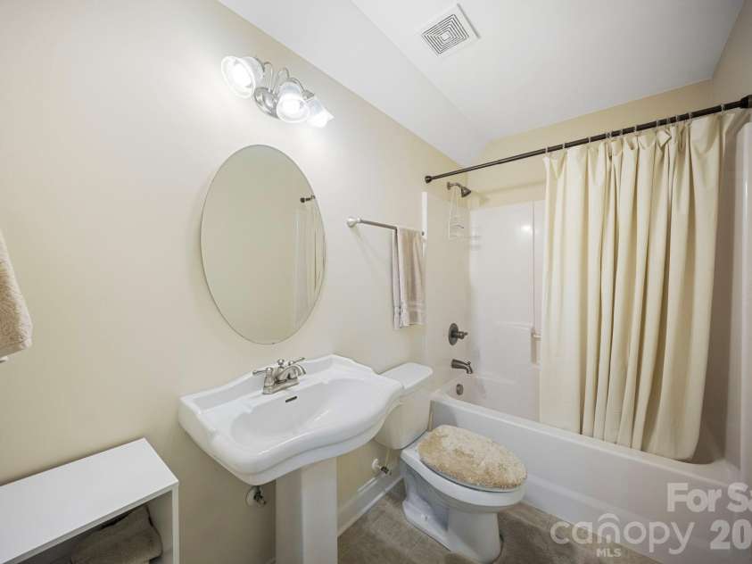 7060 Bovine Lane, Harrisburg, NC 28075.  MLS# CAR4428246, YatesRealty ID 53698. 