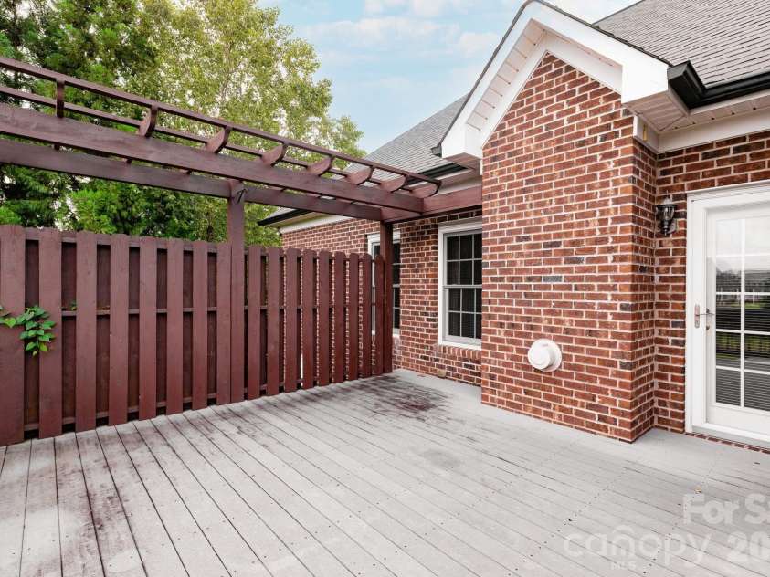 7060 Bovine Lane, Harrisburg, NC 28075.  MLS# CAR4428246, YatesRealty ID 53698. 