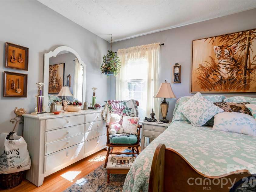 1564 Timberlake Drive, Shelby, NC 28150.  MLS# CAR4429438, YatesRealty ID 53699. Bedroom #2