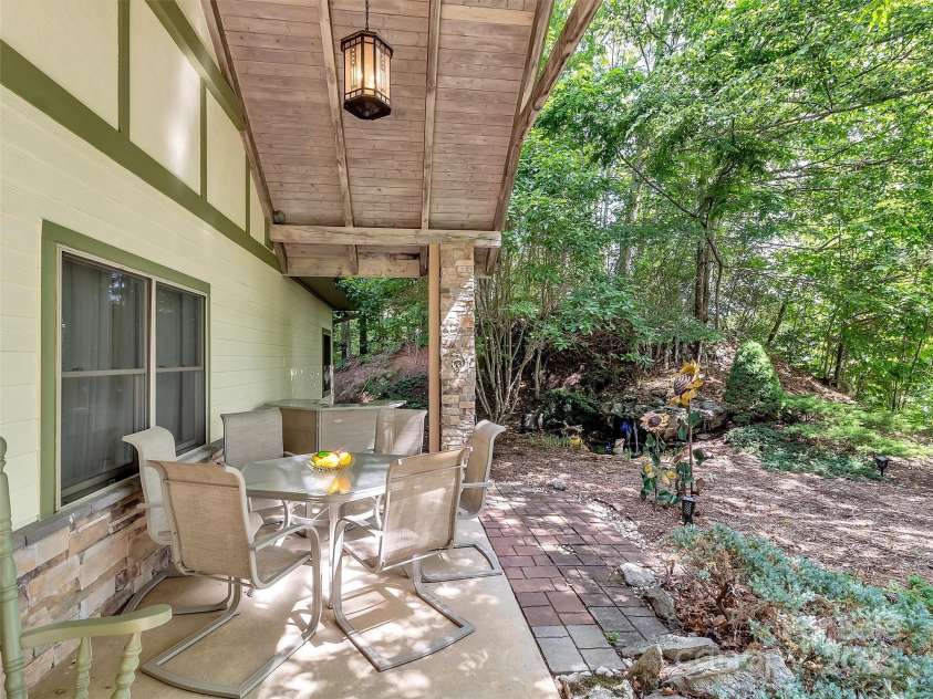 144 Ruffed Grouse Lane, Waynesville, NC 28786.  MLS# CAR4042474, YatesRealty ID 537. 