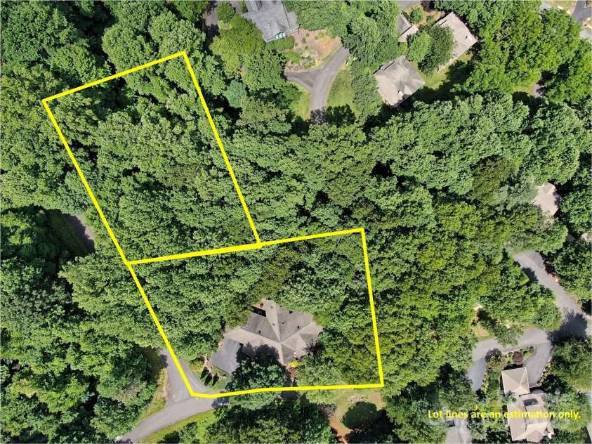 144 Ruffed Grouse Lane, Waynesville, NC 28786.  MLS# CAR4042474, YatesRealty ID 537. 