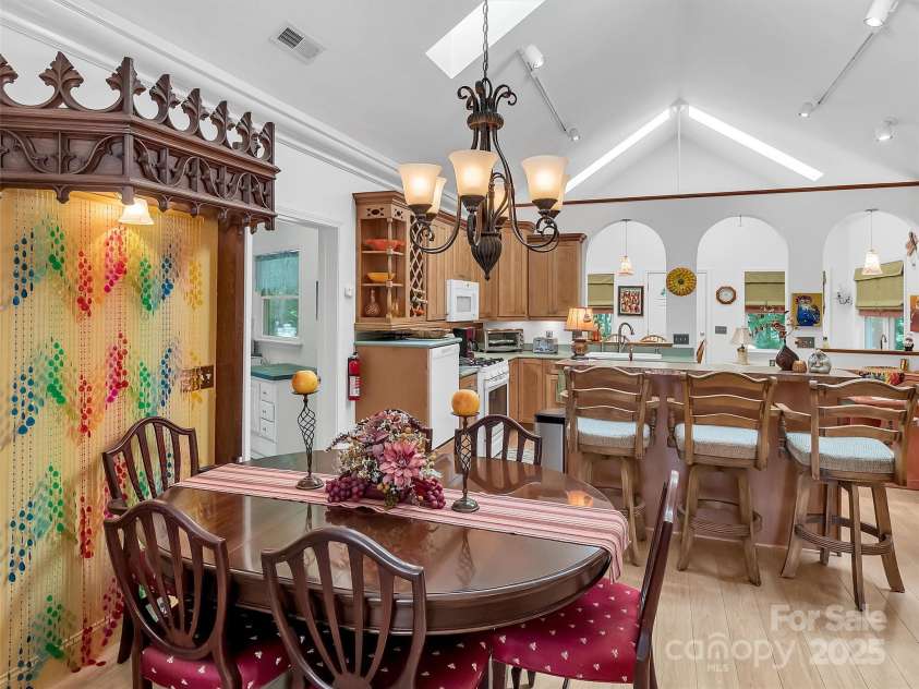 144 Ruffed Grouse Lane, Waynesville, NC 28786.  MLS# CAR4042474, YatesRealty ID 537. 