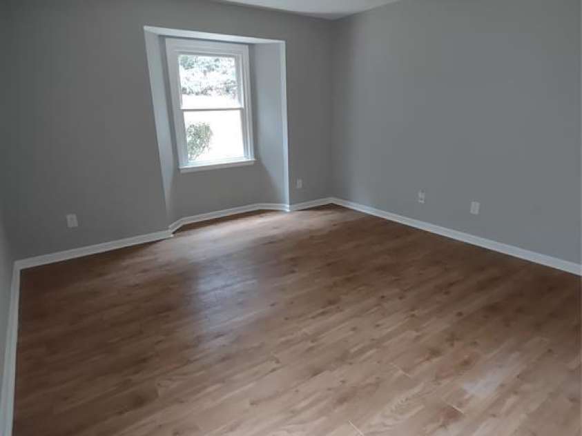 6106 Meadow Rose Lane, Charlotte, NC 28215.  MLS# CAR4217029, YatesRealty ID 537. Bedroom