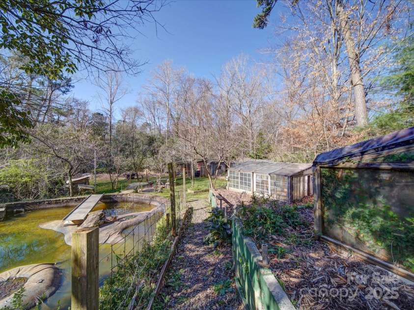 2036 Edgewater Drive, Charlotte, NC 28210.  MLS# CAR4234294, YatesRealty ID 5370. 