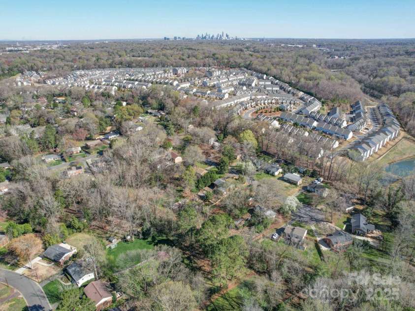 2036 Edgewater Drive, Charlotte, NC 28210.  MLS# CAR4234294, YatesRealty ID 5370. 