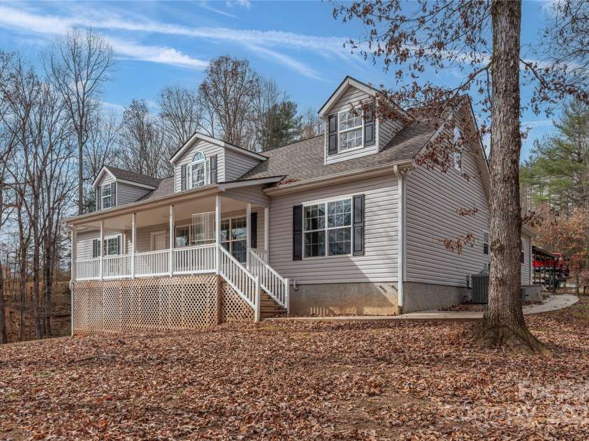 236 Pole Miller Extension, Brevard, NC 28712.  MLS# CAR4323000, YatesRealty ID 5370. 