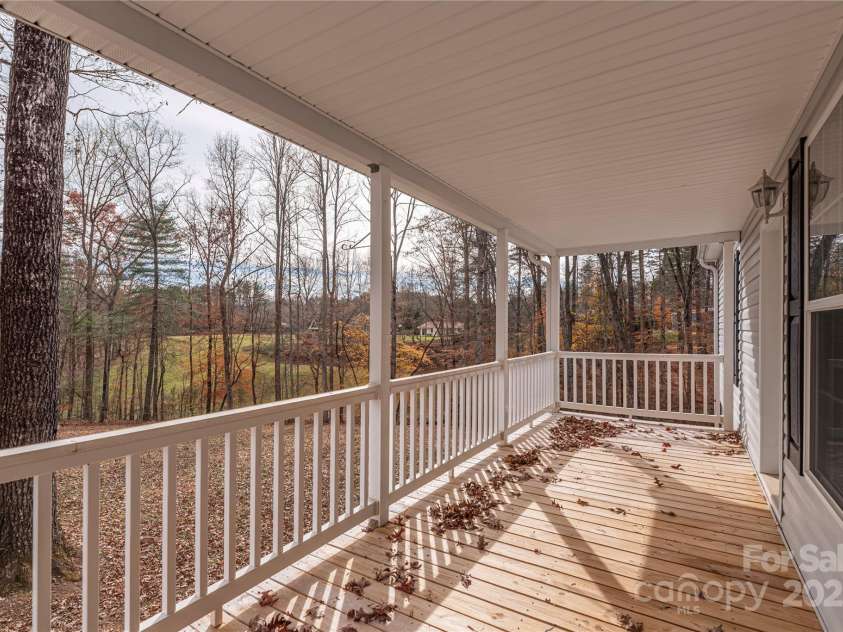 236 Pole Miller Extension, Brevard, NC 28712.  MLS# CAR4323000, YatesRealty ID 5370. 