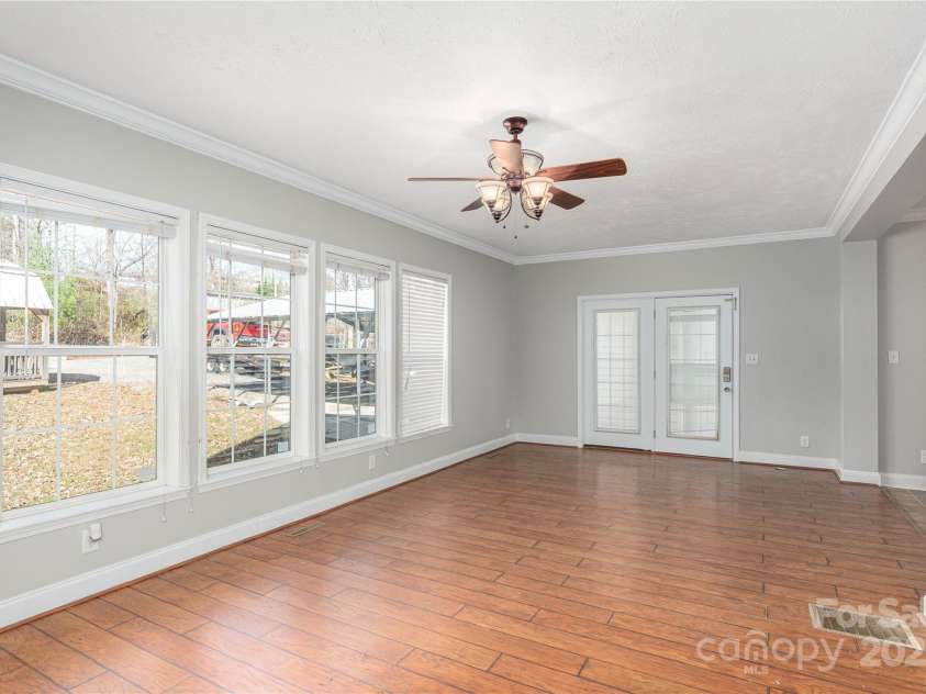 236 Pole Miller Extension, Brevard, NC 28712.  MLS# CAR4323000, YatesRealty ID 5370. 