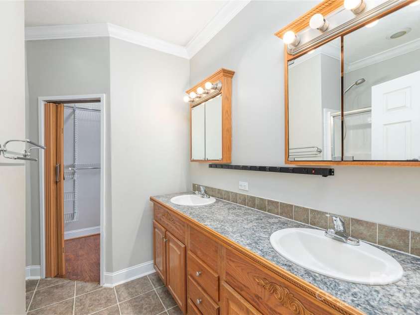 236 Pole Miller Extension, Brevard, NC 28712.  MLS# CAR4323000, YatesRealty ID 5370. 