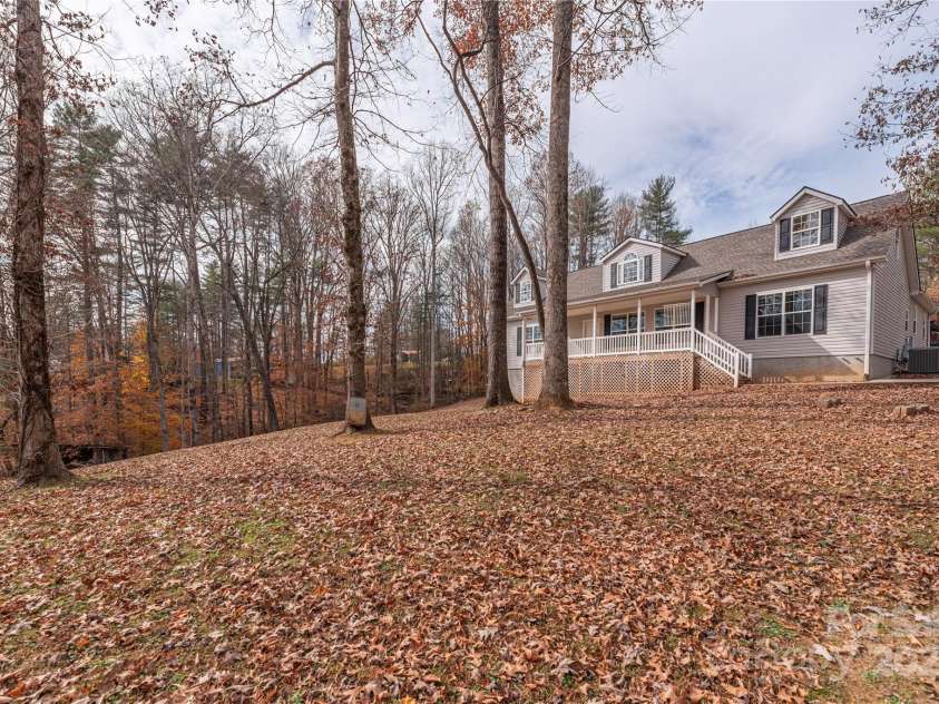 236 Pole Miller Extension, Brevard, NC 28712.  MLS# CAR4323000, YatesRealty ID 5370. 