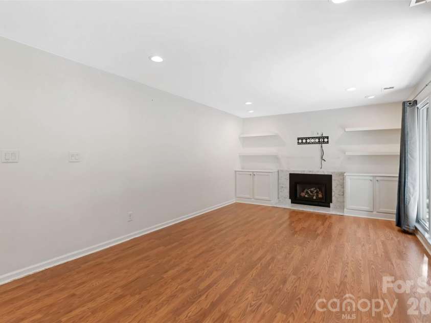 3301 Rillet Court, Charlotte, NC 28269.  MLS# CAR4427883, YatesRealty ID 53702. 