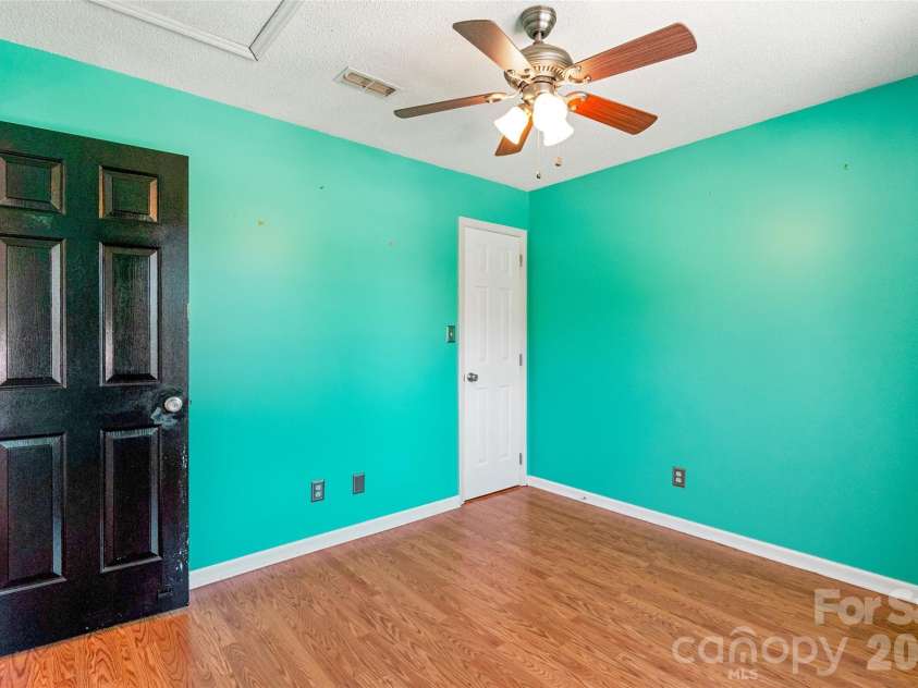 3301 Rillet Court, Charlotte, NC 28269.  MLS# CAR4427883, YatesRealty ID 53702. 