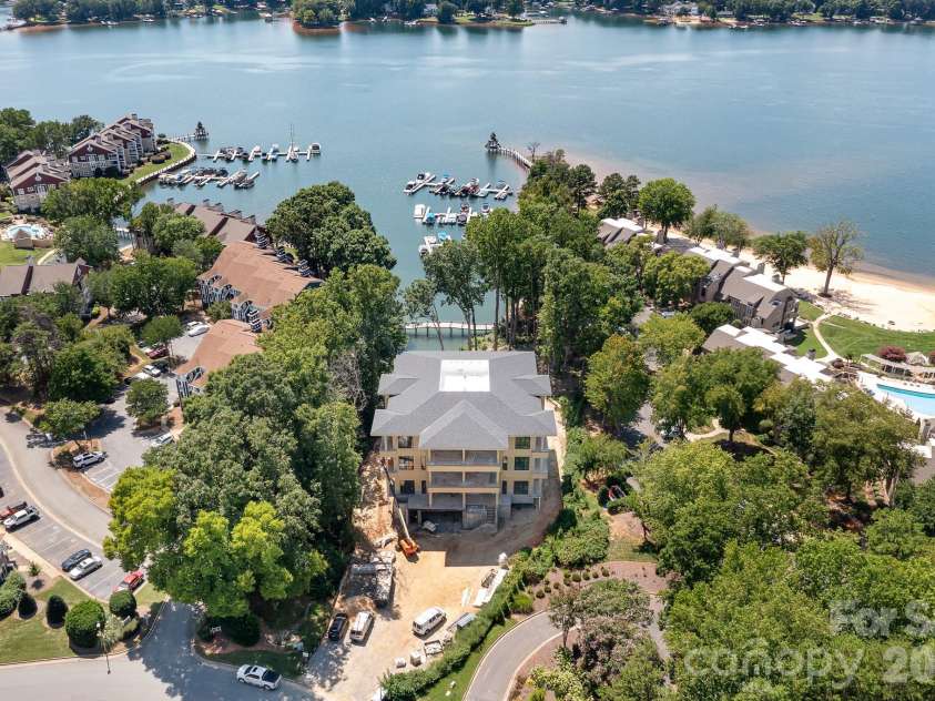 620 Southwest Drive, Davidson, NC 28036.  MLS# CAR4429987, YatesRealty ID 53708. 